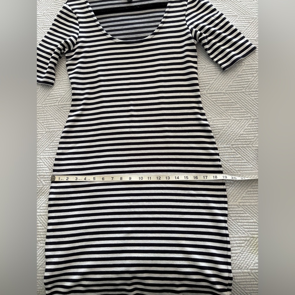 Ann Taylor Scoop Neck Sheath Dress - Picture 6 of 9